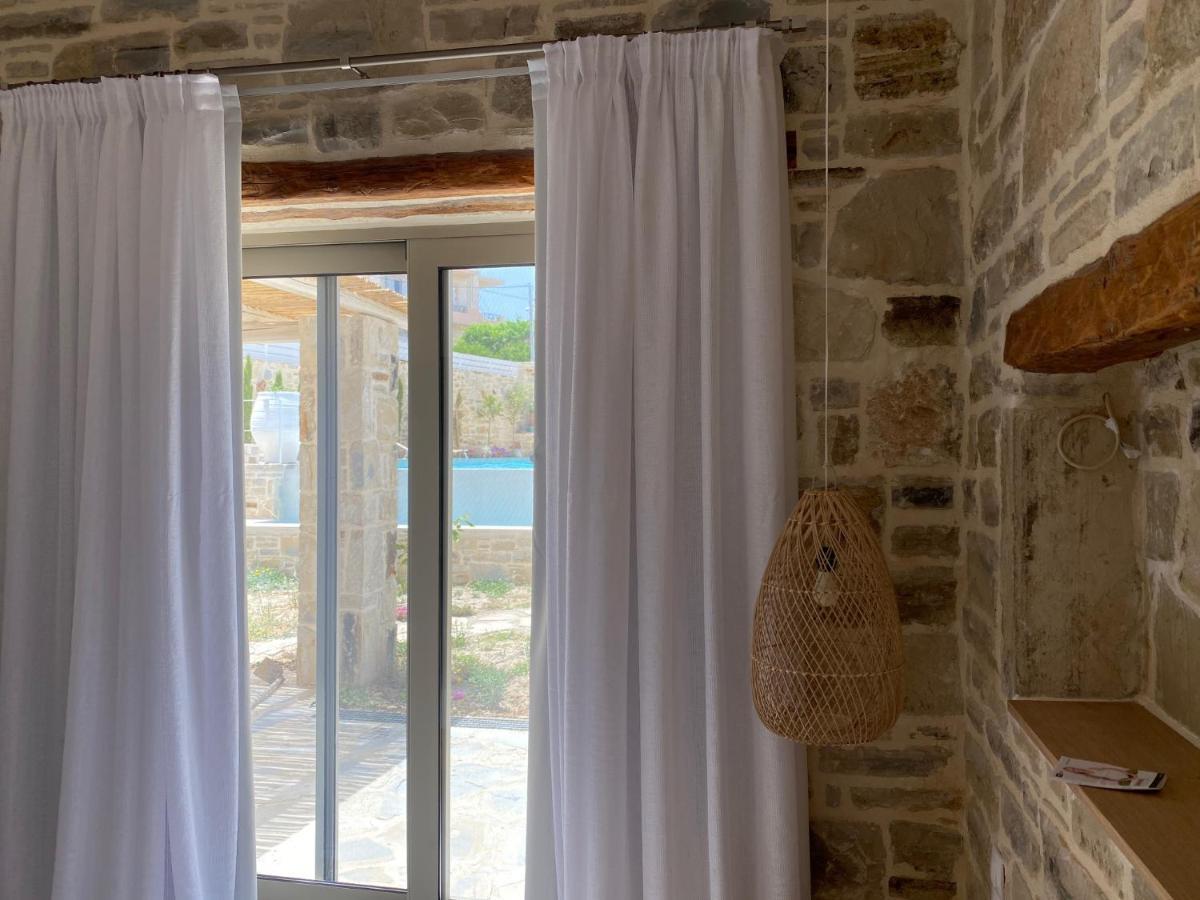 Laini Luxury Suites Pombia Екстериор снимка