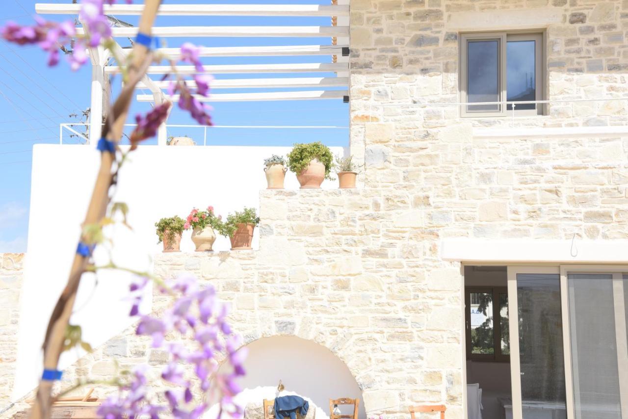 Laini Luxury Suites Pombia Екстериор снимка
