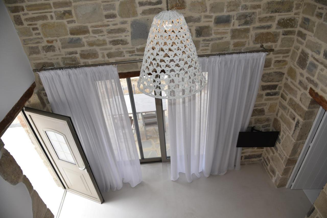 Laini Luxury Suites Pombia Екстериор снимка
