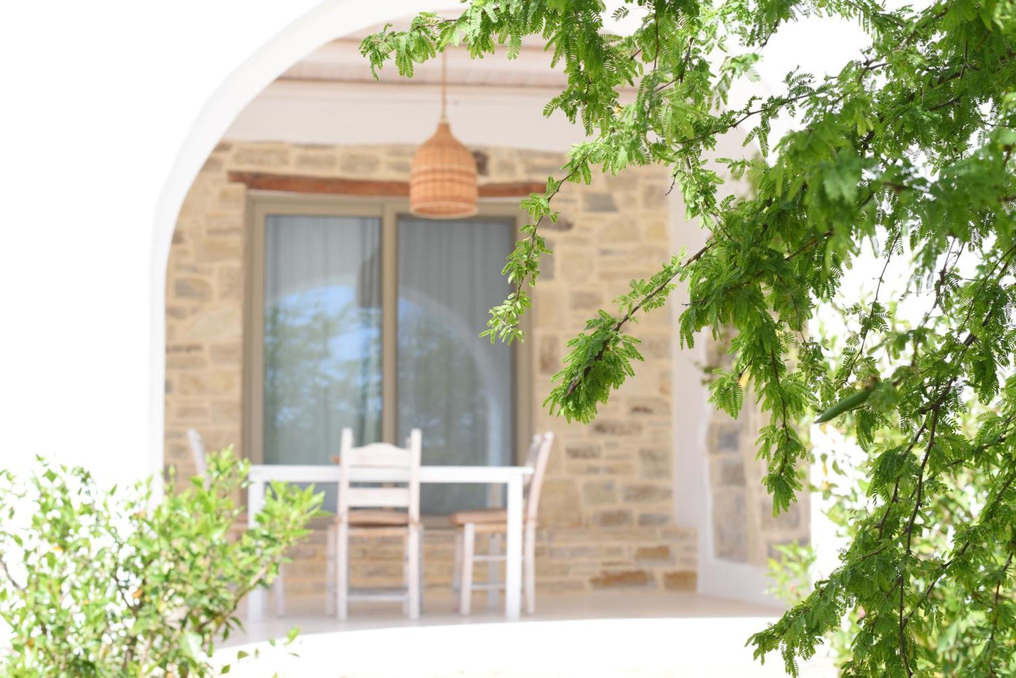 Laini Luxury Suites Pombia Екстериор снимка